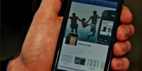blackberry os 10 facebook