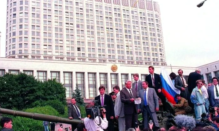 Dezvăluiri în premieră: Cum a acţionat Elţîn în zilele puciului de la Moscova jpeg