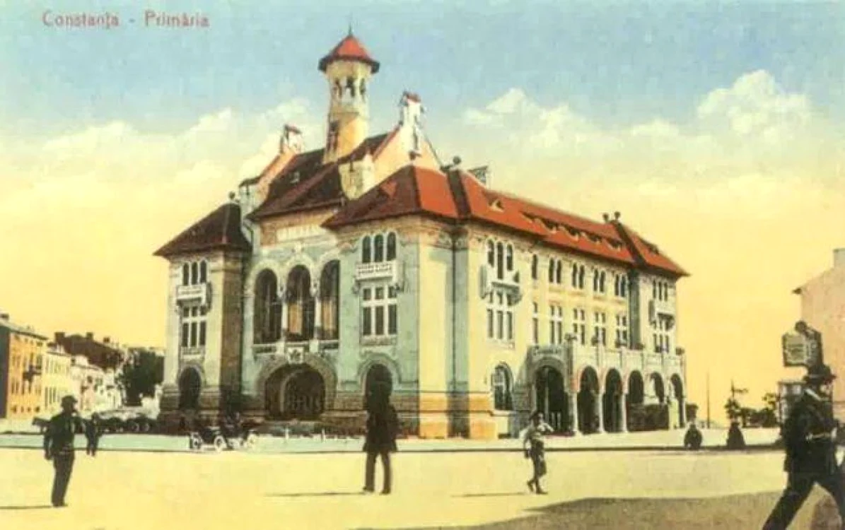 Palatul Comunal FOTO http://wikimapia.org/