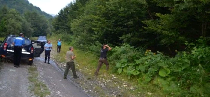 Botoşănenii au fost găsiţi în pădure FOTO botosaneanul.ro