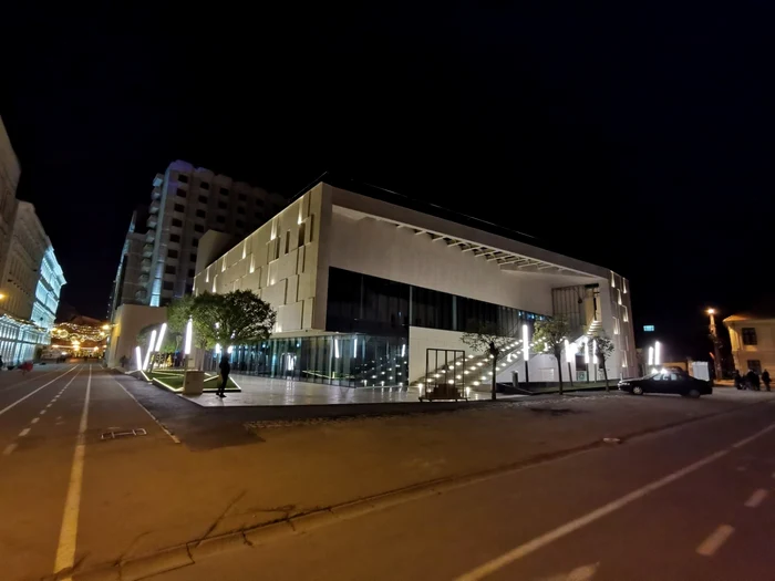 Spectaculosul Convention Center