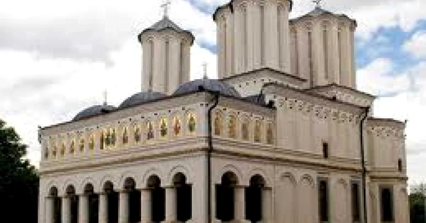 Patriarhia Română a trimis un comunicat de presă ca reacţie la publicarea unui material despre averile Bisericii Ortodoxe Române FOTO Adevărul