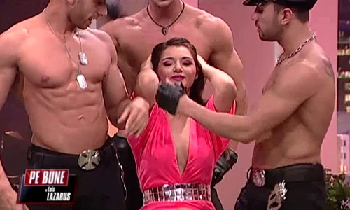 Alina Erimia a fost de a dreptul cucerită de stripperii de la Taboo Boys  jpeg