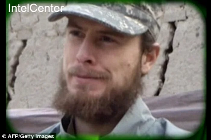 Sergentul Bowe Bergdahl ar fi dezertat şi apoi, căzut în mâinile talibanilor, a trecut de partea lor. FOTOGRAFII via „Daily Mail”