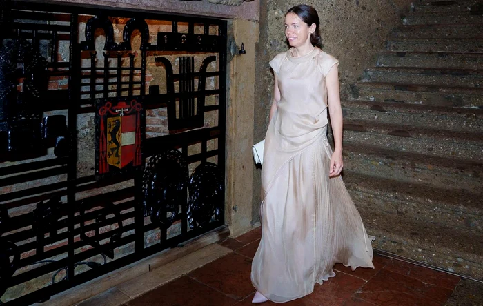 Ce ținute a purtat Mirabela Grădinaru la prima vizită oficială / foto: Facebook