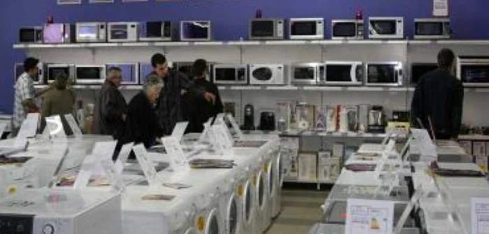Altex România, vânzări guvernate de criza economică