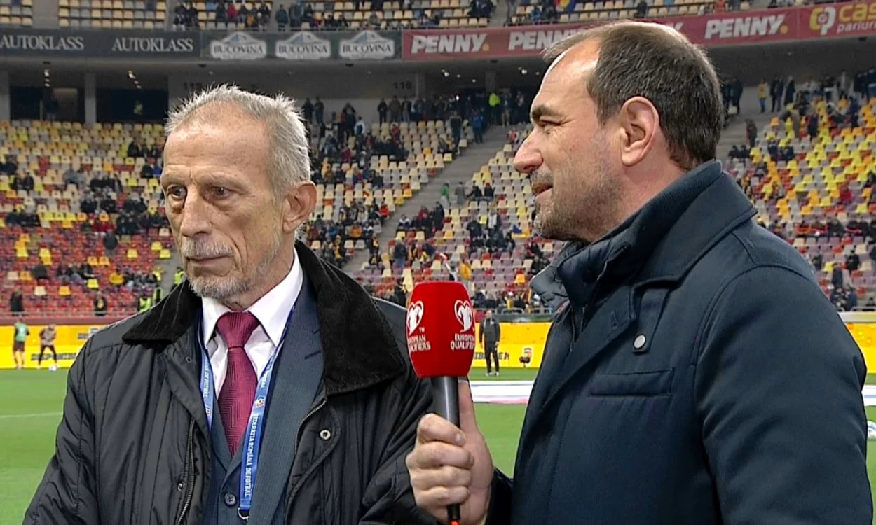 Christoph Daum, alături de Ionuț Badea, la microfonul Digi Sport. CAPTURĂ: digisport.ro