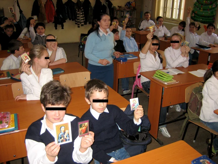 Situația școalră a elevului se încheie, după caz, cu sau fără disciplina Religie
