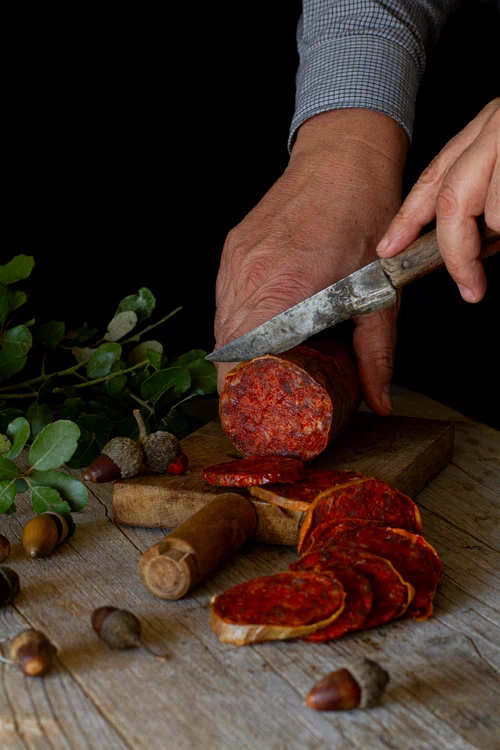 Chorizo, salamul specific zonei iberice. FOTO: pexels.com