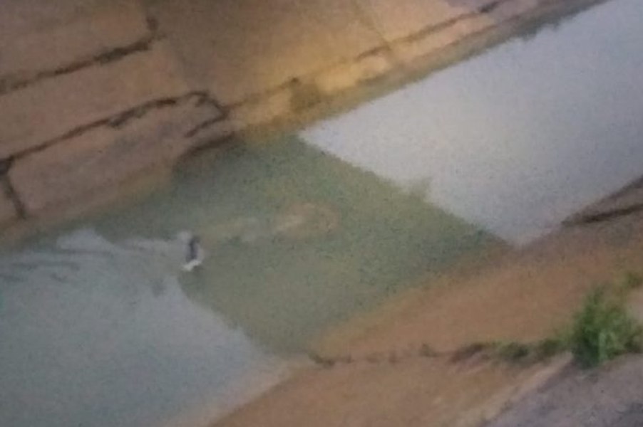 Copilul înecat a zăcut 8 ore în canal. Fratele lui și prietenul lor nu au cerut ajutor, de frică să nu fie certați 