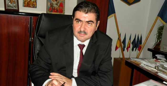 Procurorii DNA l-au reţinut pentru 24 de ore pe Claudiu Ristea, şeful Finanţelor Publice Ilfov