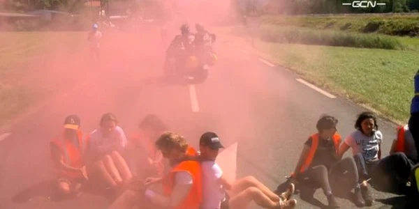 Turul Frantei incident FOTO captura Eurosport