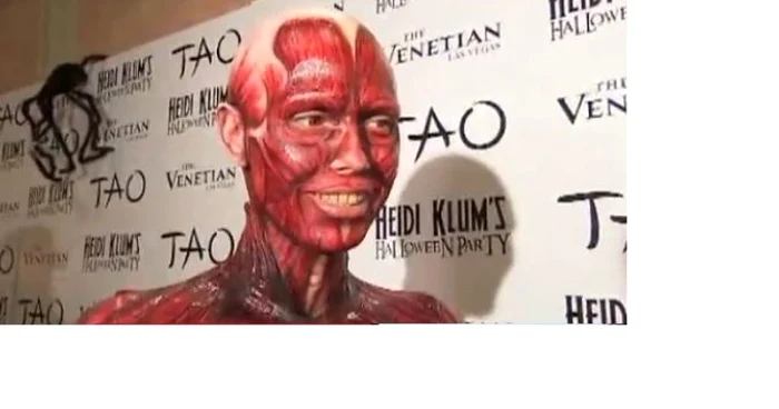 Frumoasa Heidi Klum, înfricoşătoare