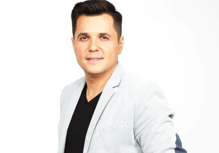 Cove prezintă show-ul „Vorbește lumea” de la PRO TV, de luni până vineri, de la 11.30 la 15.00