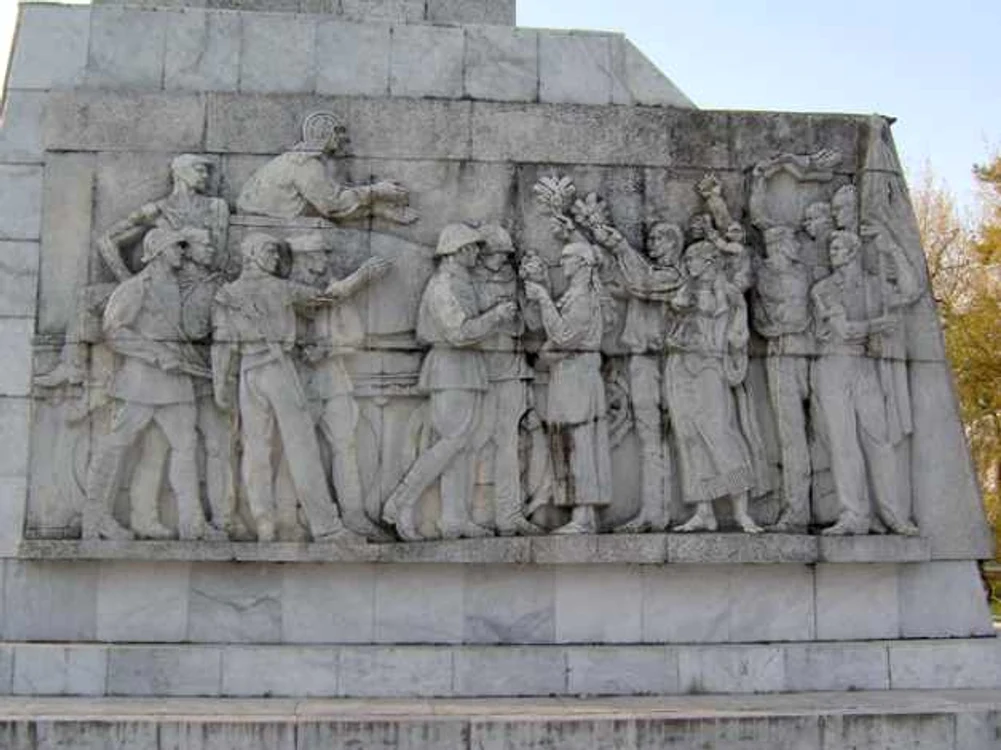 Monumentul din Parcul Central din Timişoara Foto