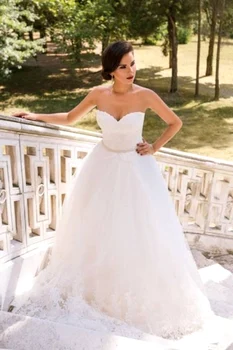 Lavinia Pirva Ghidul Miresei (1) jpeg