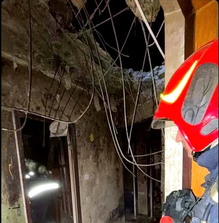 Apartamentul afectat de drona căzută FOTO: Facebook/Cristi Cristian