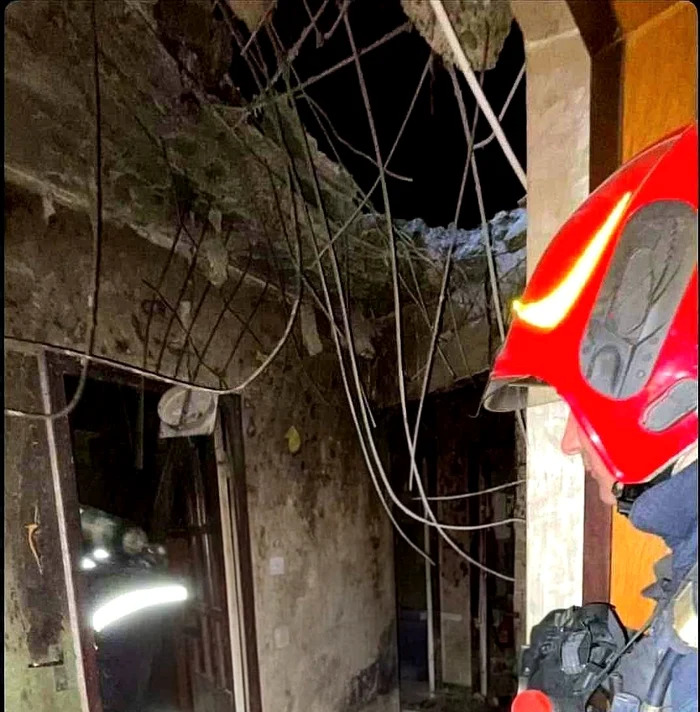 Apartamentul afectat de drona căzută FOTO: Facebook/Cristi Cristian