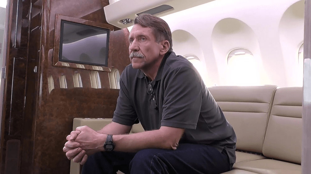 Traficantul de arme Viktor Bout își exprimă susținerea pentru Putin și agresiunea militară rusă din Ucraina