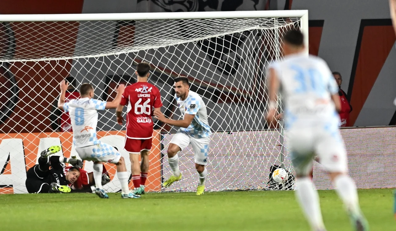 Hunedorenii au făcut diferența la penalty-uri (FOTO: Sportpictures)