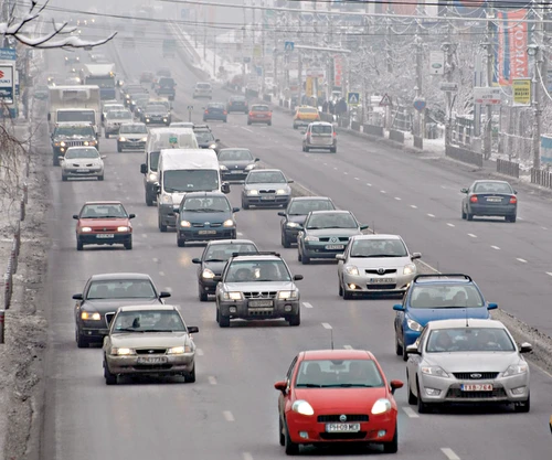DN1 – ora 13.30 La ieşirea din Capitală, pe DN1, s-au format cozi abia după ora 14.00