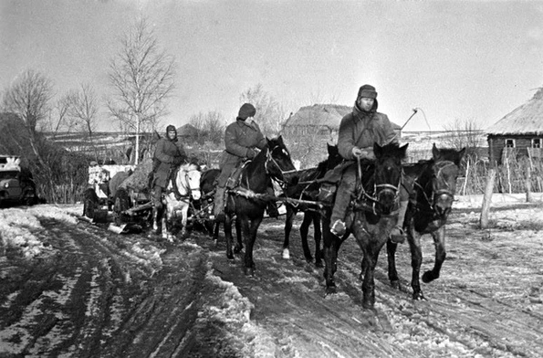 Soldați sovietici în drum spre front (autor: V. Kinelovskiy / RIA Novosti Commons)