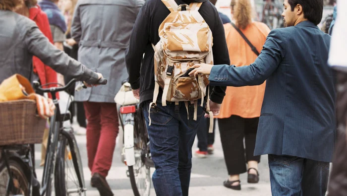 Hoții români de buzunare au reușit să facă pagube de 12 milioane de euro doar în Spania Sursă foto: Gettyimages