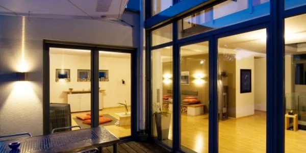 VEKA - Ţine zgomotul în stradă şi banii în portofel cu ferestrele eficiente