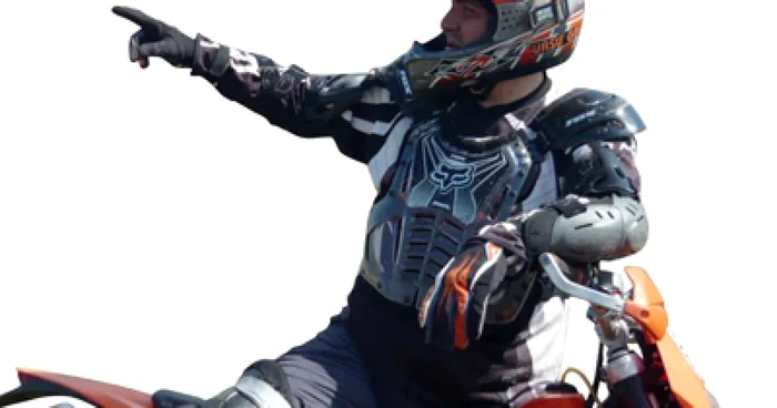 Hunedoara: VIDEO Paul Grecu trăieşte viaţa  în stil “enduro”