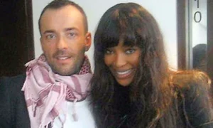 Javier Vergara, alături  de celebrul fotomodel  Naomi Campbell, una  dintre clientele lui preferate jpeg