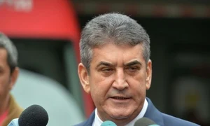 Melodia are versuri usturătoare la adresa lui Gabriel Oprea jpeg