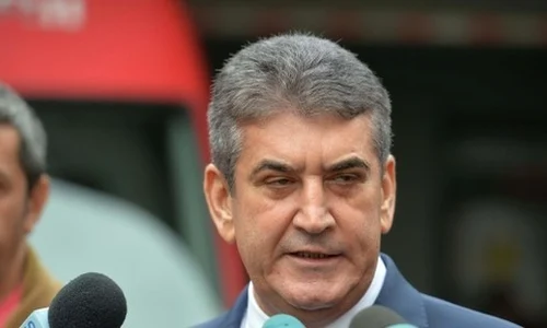 Melodia are versuri usturătoare la adresa lui Gabriel Oprea jpeg