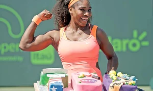 Serena a primit  un tort chiar  pe teren jpeg