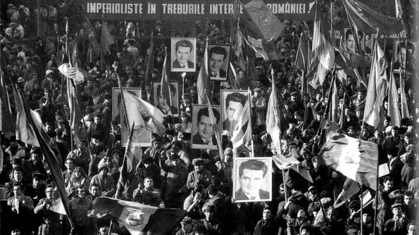 La București este convocat un miting de susținere pentru Nicolae Ceaușescu, care se transformă într o manifestație anticomunistă, în timpul căreia dictatorul este huiduit jpeg