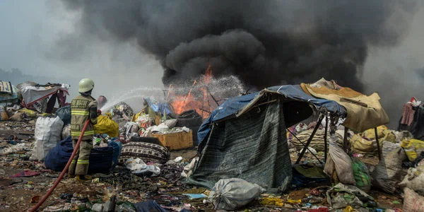 incendiu groapa de gunoi indonezia Foto AFP jpg