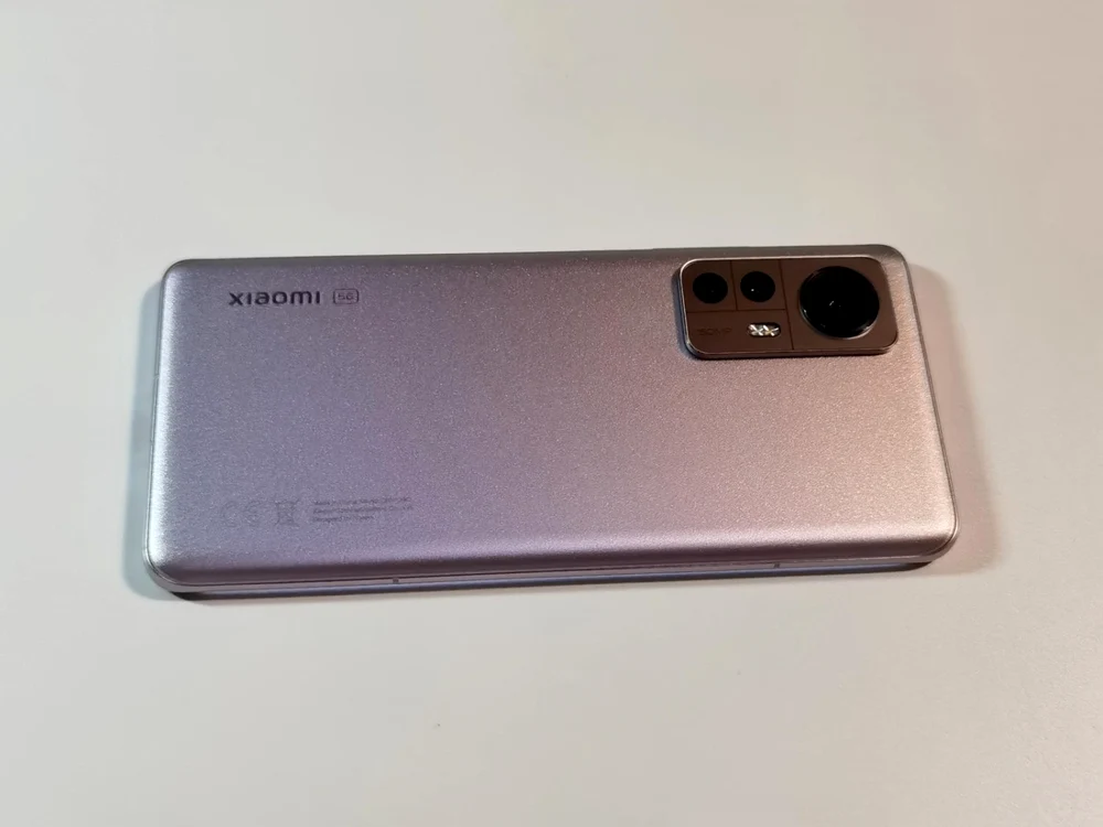 Smartphone Xiaomi 12 FOTO Adrian Pogîngeanu