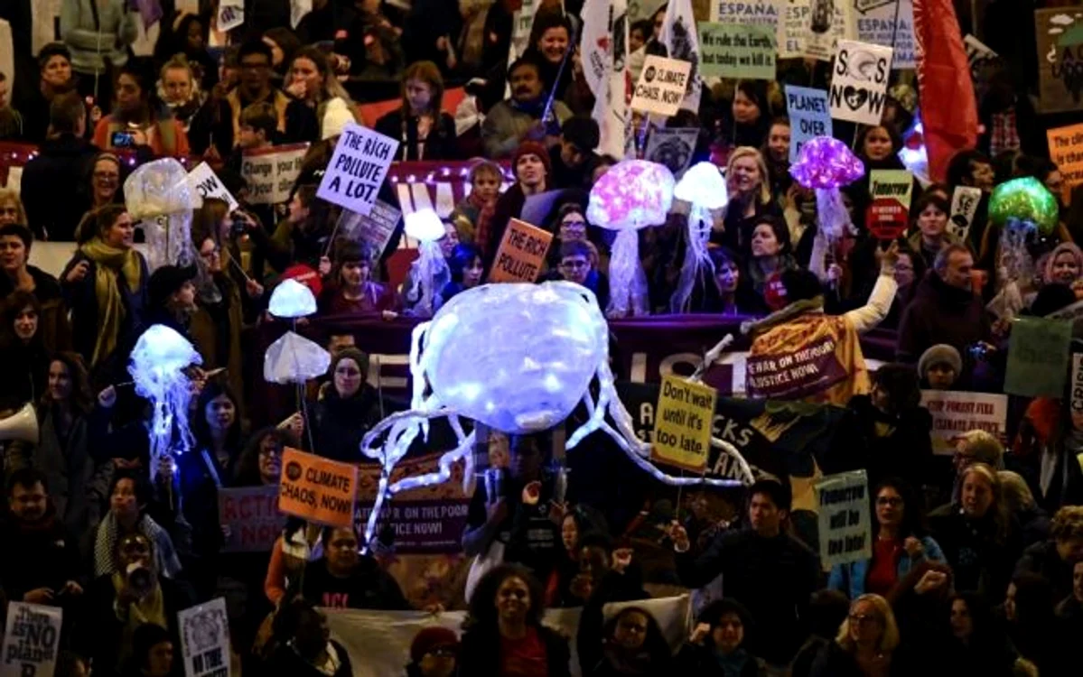 Imagine de la prostestul din 6 decembrie de la Madrid, în care au fost cerute măsuri urgente pentru a combate încălzirea globală FOTO AFP