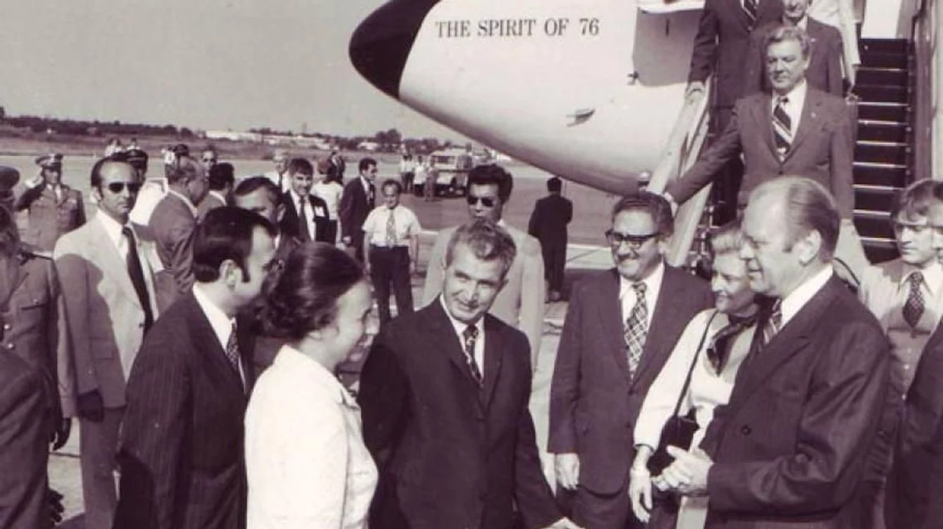În 1975, Gerald Ford s-a întâlnit cu cuplul Ceauşescu în România. FOTO. arhivă