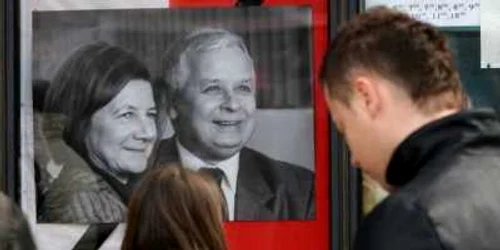 10 aprilie - Preşedintele polonez Lech Kaczynski moare