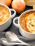 Supa frantuzeasca de ceapa  Sursa foto shutterstock 2079346624 jpg