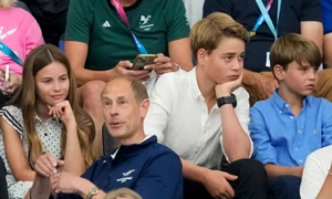Prințul Edward, Duce de Edinburgh, cu Charlotte, George și Louis, Profimedia (1) jpg