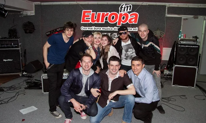 banda agurida loredana si fiica ei elena mihai sturzu george zafiu si marius furdui 1500x1500 1500kb jpeg