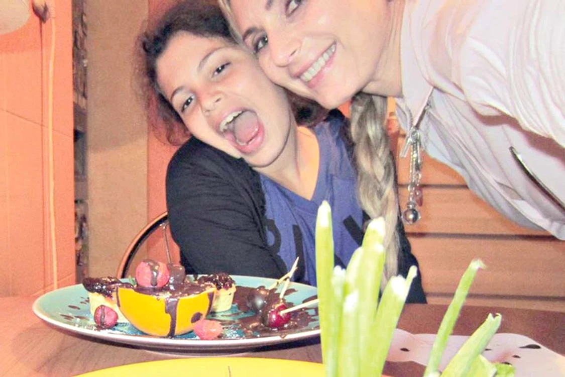 Inoke are 10 ani şi a moştenit în egală măsură trăsături de la ambii părinţi (FOTOGRAFII: ARHIVA PERSONALĂ)