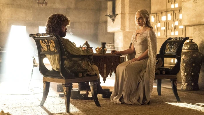 Tyrion Lannister şi Daenerys Targaryen, două dintre personajele centrale din „Game of Thrones“ FOTO HBO