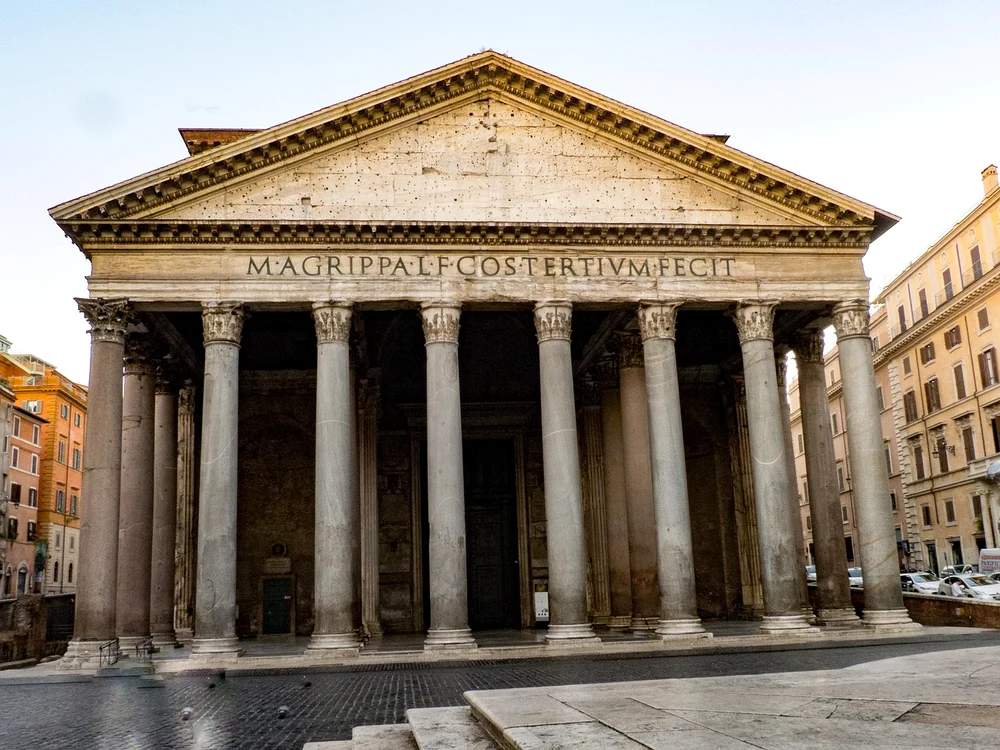 Confundate frecvent, Panteon și Parthenon nu au nicio legătură una cu alta. Foto: Pixabay