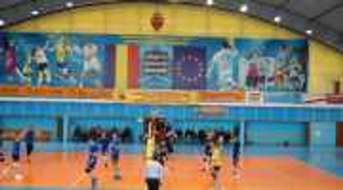 Remat a câştigat primul set în Liga Campionilor