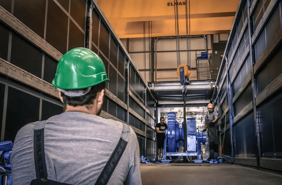O companie din Galați produce dispozitive pentru construirea celui mai mare tunel subacvatic din lume