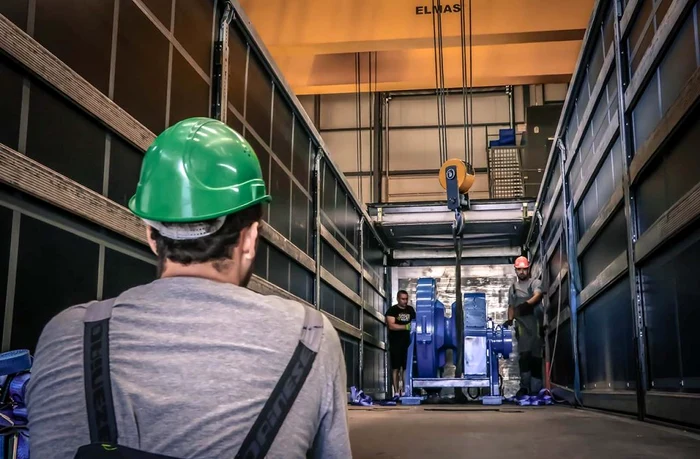 Compania olandeză DMT Marine Equipment are cu sediul în comuna Vânători FOTO: DMT