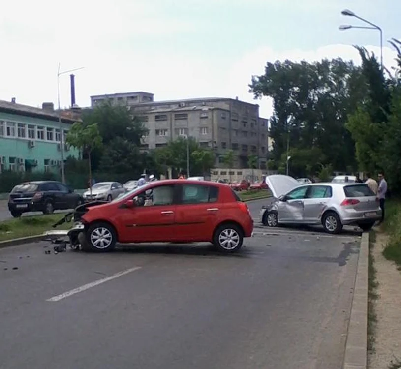 
    Principala cauză a producerii accidentelor a fost neacordarea de prioritate (foto: Arhivă)  