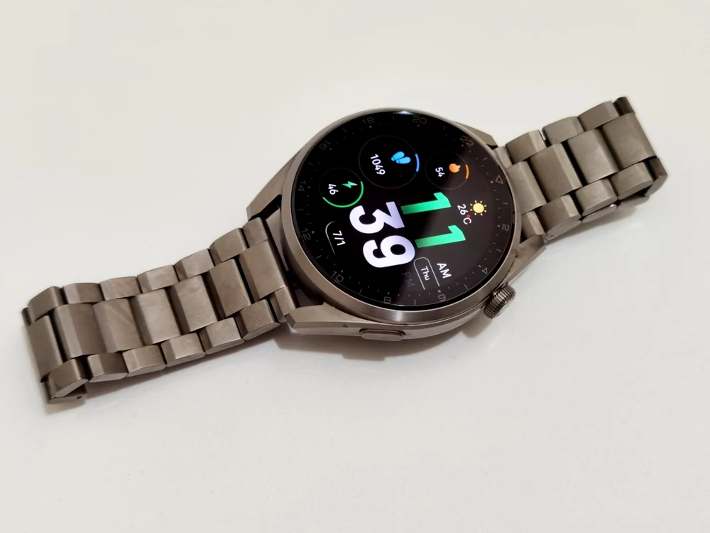 Huawei WATCH 3 Pro. FOTO Adrian Pogîngeanu